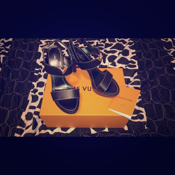 Black Louis Vuitton Bahiana Sandals/Heels - Picture 1 of 8